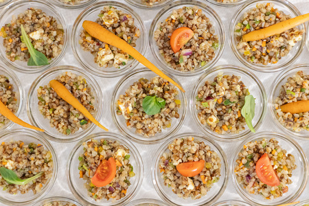 Borza lokalnih živil (8)